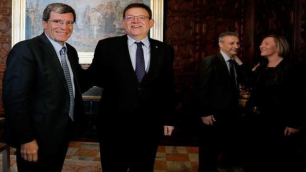 Imagen de Ximo Puig con los presidentes de los puertos