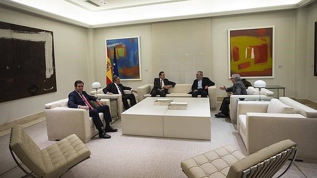 Actores políticos y sociales, unidos contra el secesionismo tras la ronda de contactos de Rajoy