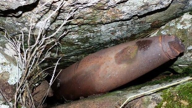 Hallan un obús de la Guerra Civil en el Cerro de San Pedro de Colmenar Viejo