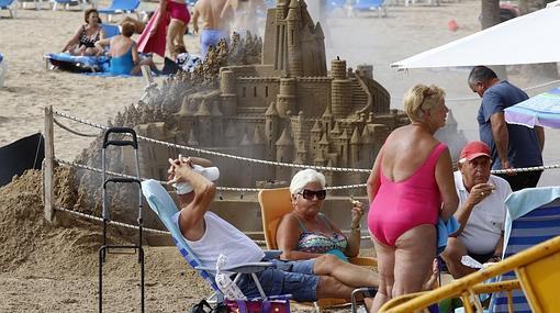 Imagen de la playa de Levante de Benidorm