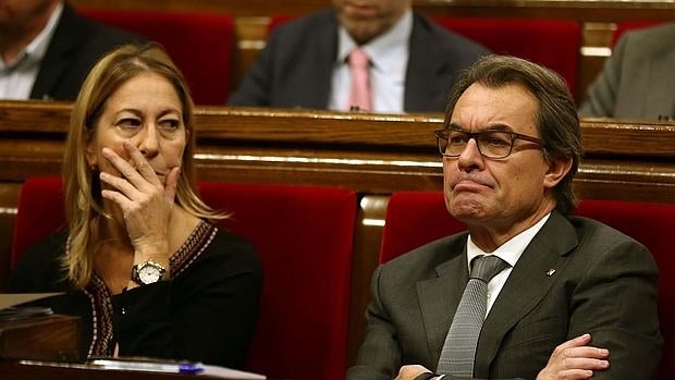 Artur Mas, durante la votación en el segundo debate de investidura en el Parlamento de Cataluña