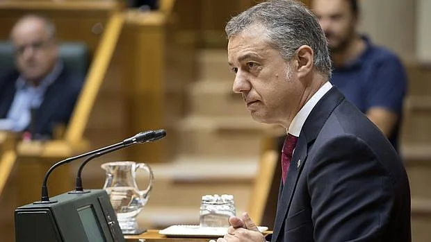 Iñigo Urkullu, durante un pleno de control en el Parlamento vasco