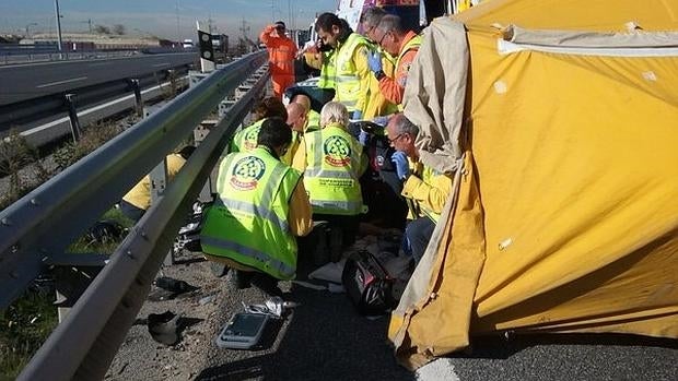 Muere un motorista de 44 años al chocar contra un turismo en la A-3