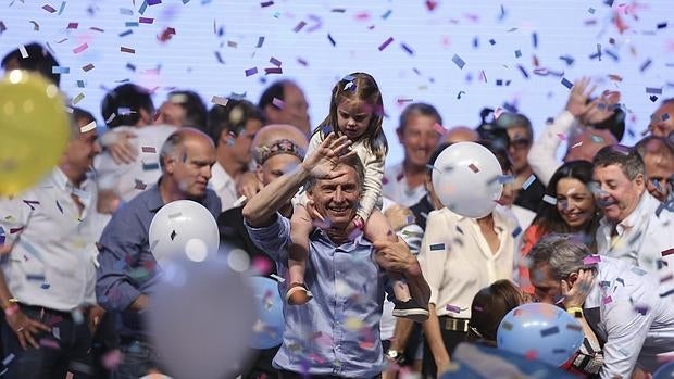 Mauricio Macri ganó ayer la segunda vuelta de las elecciones presidenciales en Argentina y se convertirá en el nuevo mandatario del país