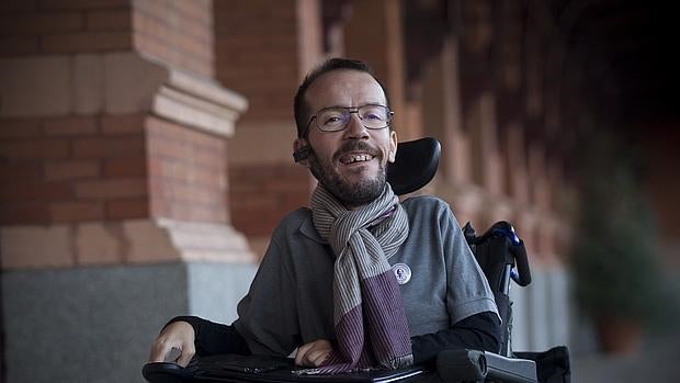 Echenique: «Al 15-M le habría encantado tener a un general como Julio Rodríguez»