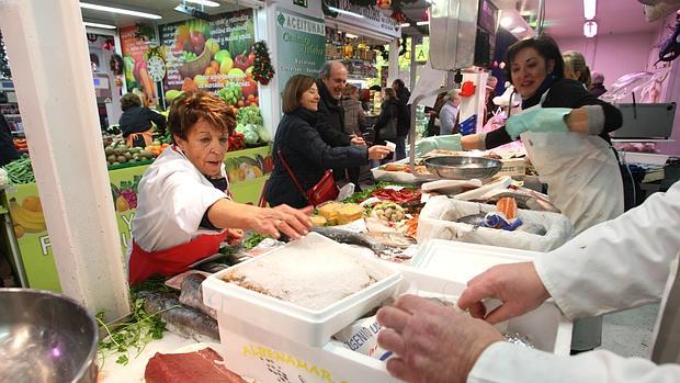 Castellano y leoneses realizando compras de Navidad