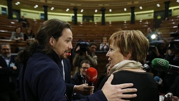 Bronca entre Iglesias y Villalobos en el Hemiciclo del Congreso por la corrupción