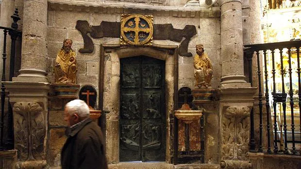 La Puerta Santa de la Catedral de Santiago, lista para ser abierta