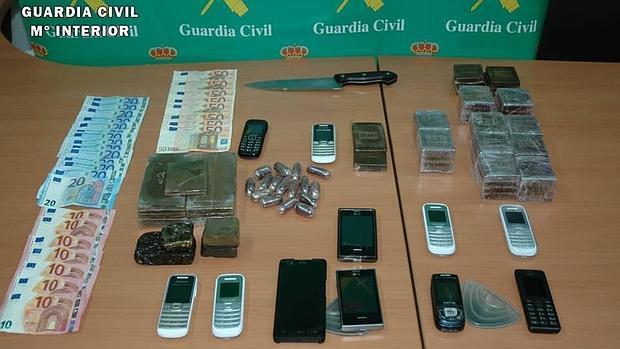 Material intervenido en la operación «Internados»