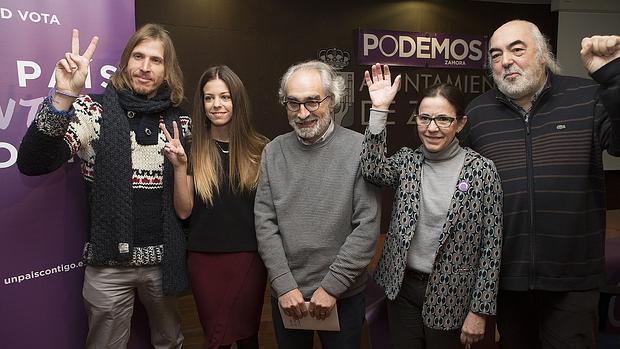 Pablo Fernández interviene en un mitin en Zamora