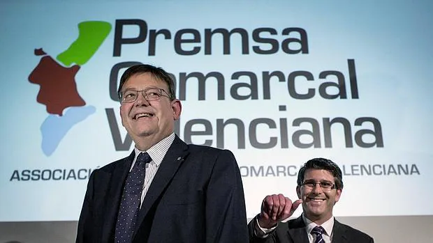 Imagen de Puig junto al presidente de la Diputación de Valencia en la presentación de la Asociación de Prensa Comarcal Valenciana