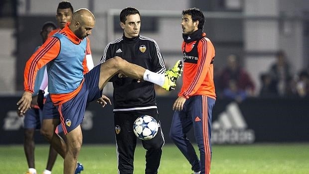 Imagen de uno de los primeros entrenamientos de Neville al frente del Valencia