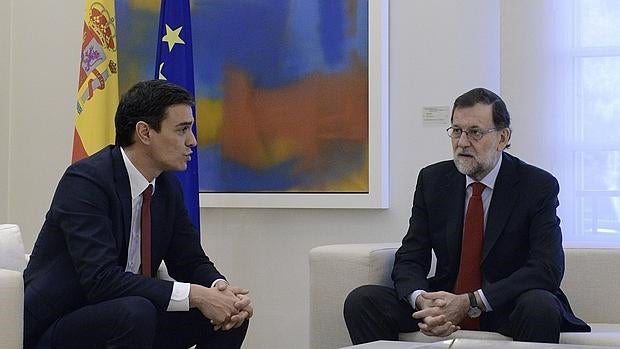 Pedro Sánchez y Mariano Rajoy, en La Moncloa