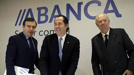 Francisco Botas, Juan Carlos Escotet y Javier Etcheverría