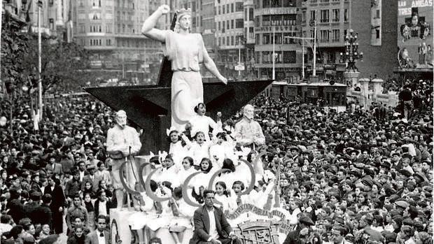 Imagen de la cabalgata de 1937 celebrada en Valencia