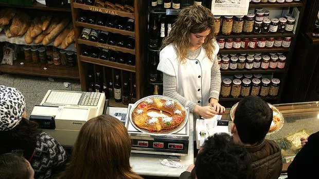 La Confitería Conrado vende roscones con premios en metálico