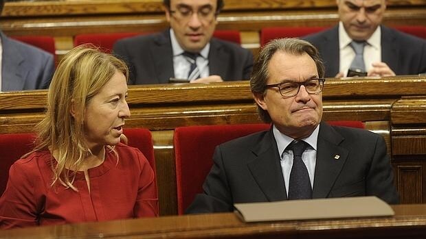 La vicepresidenta de la Generalitat, Neus Munté, y el presidente en funciones, Artur Mas