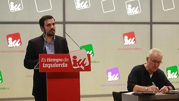 Garzón defiende que IU debe «adaptarse» al nuevo tiempo político e insiste en la unidad con Podemos
