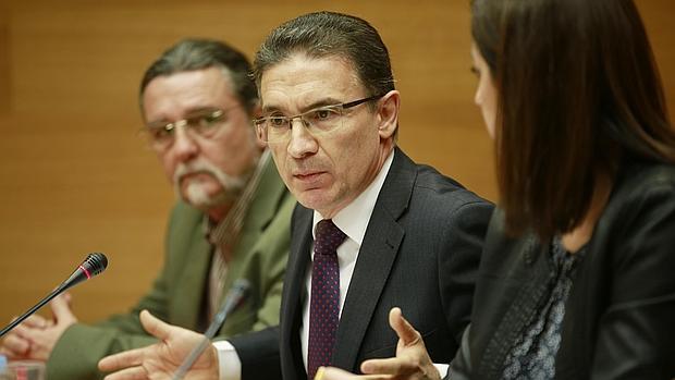 Serafín Castellano, durante su comparecencia en la comisión del accidente de metro