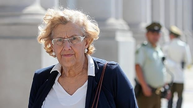 Carmena acusa a los medios de comunicación y los jueces de «entorpecer» la política municipal