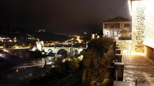 Vista del puente de San Martín desde el Museo Victorio Macho