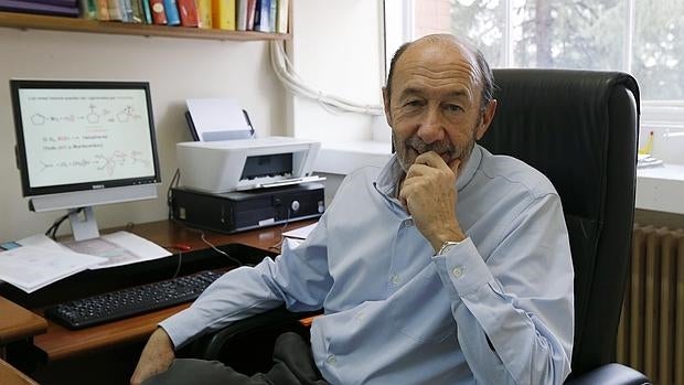 Rubalcaba, durante una entrevista