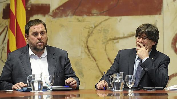 Oriol Junqueras, junto al presidente catalán, Carles Puigdemont
