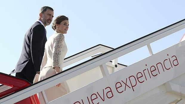 Los Reyes parten a París en su primera visita de Estado, a Francia, el pasado mes de julio