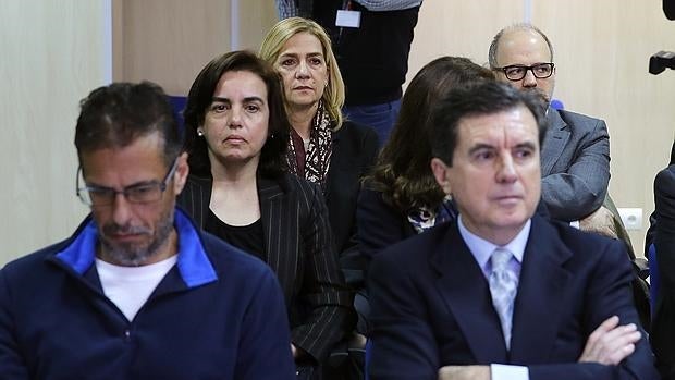 La Infanta, entre otros acusados, en el banquillo del juicio del caso Nóos