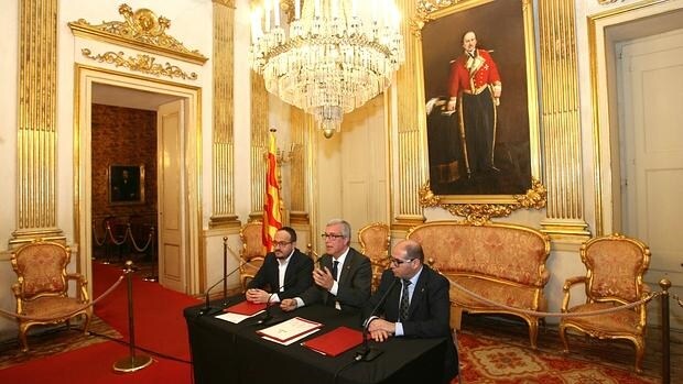 Ballesteros, Fernández y Prats, ayer tras suscribir el acuerdo