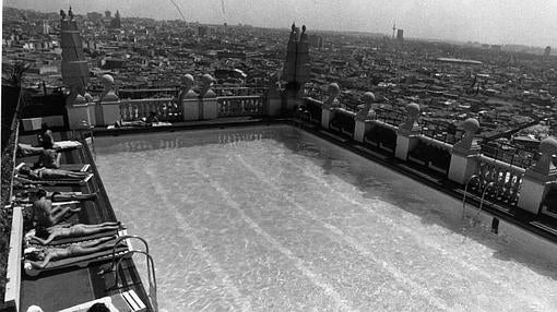 La piscina que había en la azotea del Edificio España