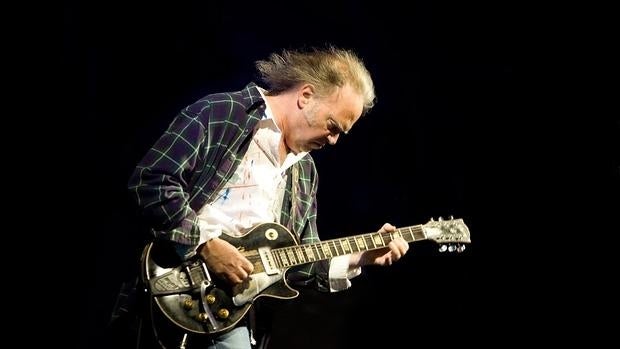 Neil Young, en una actuación de 2009