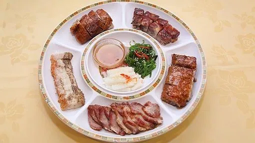 Plato de asados cantoneses de Royal Cantonés
