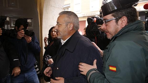 Imagen de Domínguez a su entrada a la Comandancia de la Guardia Civil de Valencia