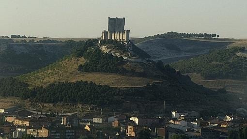 Cinco castillos para viajar al Medievo