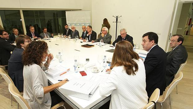 Reunión del Consello de Universidades de Galicia, presidida por Román Rodríguez