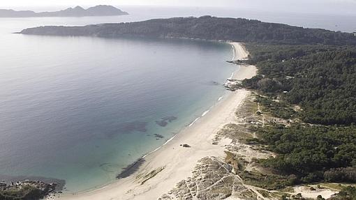 La playa de Barra en Cangas permite hacerse acompañar de animales