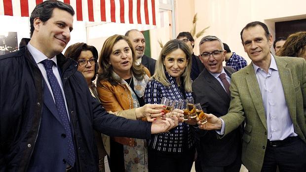 La Feria del Dulce y la Cuaresma cuenta desde este viernes con 20 expositores entre empresas, obradores y conventos de la ciudad