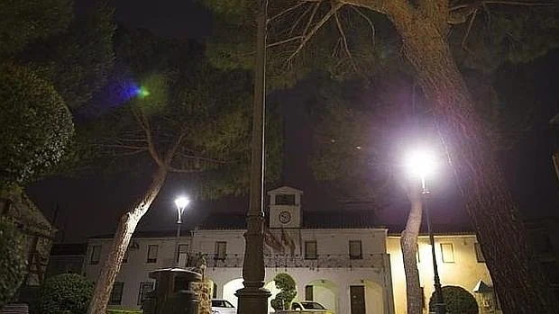 Ayuntamiento de Parla, de noche