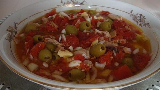 La pipirrana es un plato muy típico de la zona de Ciudad Real y Cuenca