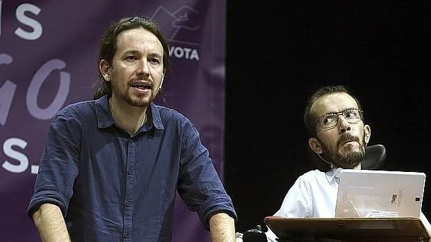 Pablo Iglesias y Pablo Echenique en un acto de campaña