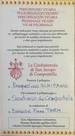 Credencial en su nombre. La Confraternita de San Jacobo di Compostella expidió un documento que permite hacer el Camino en nombre de Denise