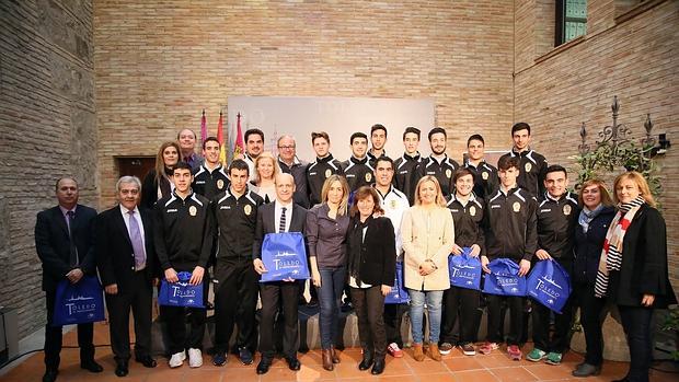 La alcaldesa, con el equipo