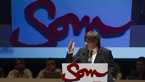 Puigdemont intenta organizar un frente autonómico contra la «norma injusta» de Montoro