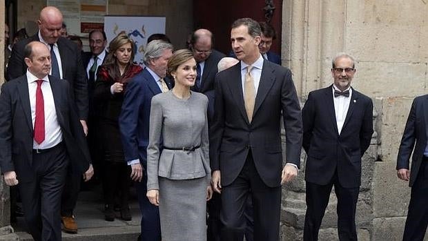 El Rey Felipe VI junto a la Reina Letizia en su última visita a Salamanca