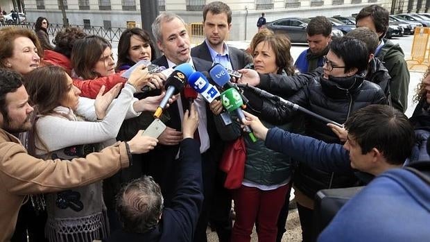 Jaime Montero, el abogado de los titiriteros, declara ante los medios a su llegada a la Audiencia Nacional