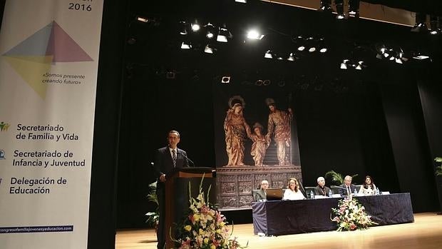 César Sánchez, durante la inauguración del congreso diocesano en la UA