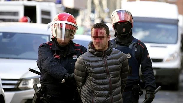 Uno de los detenidos el pasado mes de marzo en Vitoria