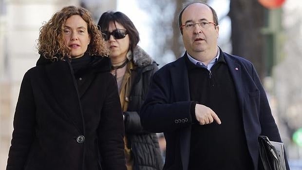 La secretaria de Estudios y Programas del PSOE, Meritxel Batet, y el líder del PSC, Miquel Iceta