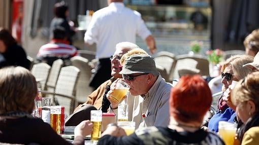 Imagen de un grupo de turistas en Valencia